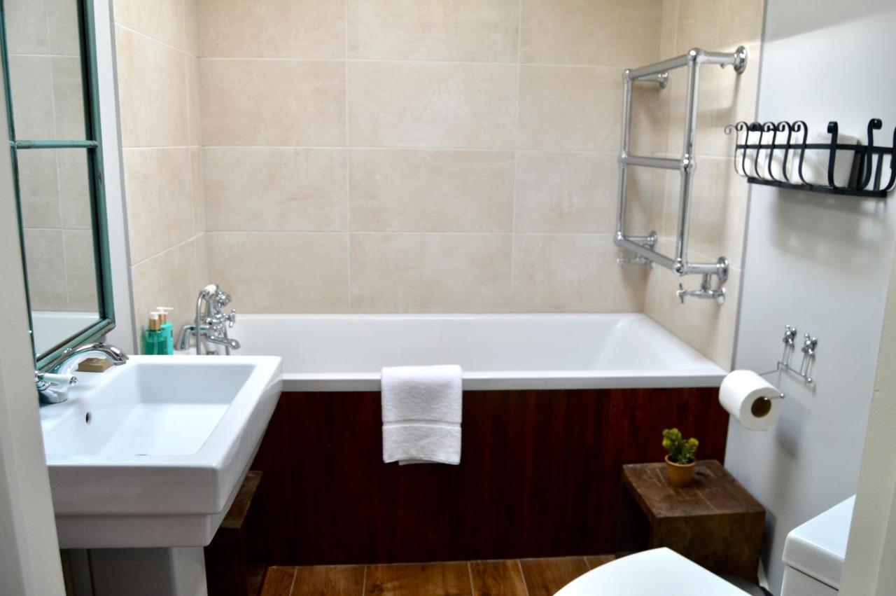 The Nest Hotel & Restaurant Petersfield Luaran gambar